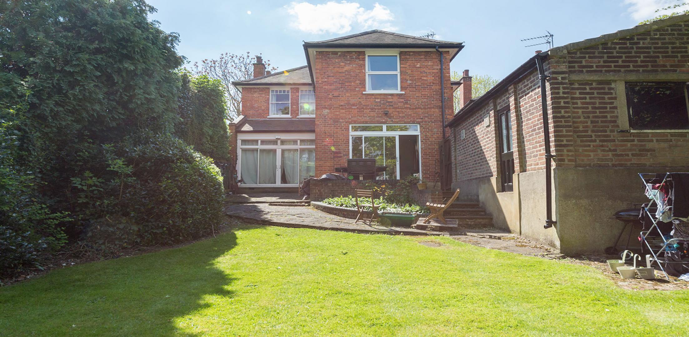 			WATER INCLUDED, 1 Bedroom, 1 bath, 1 reception Flat			 Dartmouth Road, KILBURN/WILLESDEN GREEN